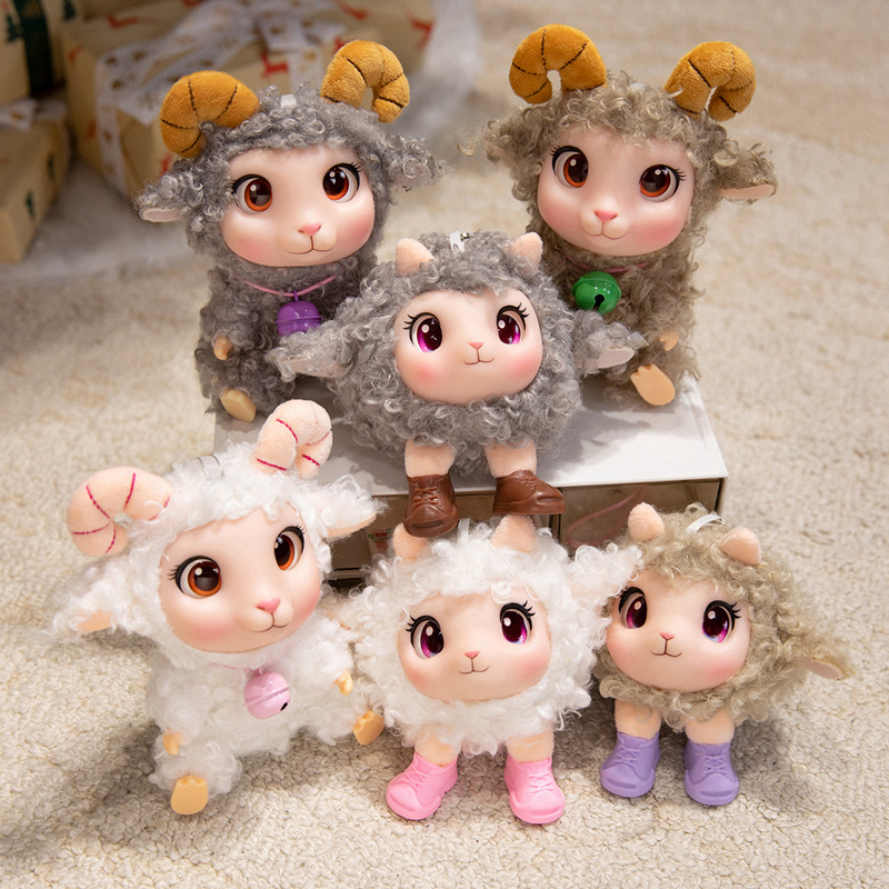 Kids Toys Animal - かわいい子羊のぬいぐるみ、柔らかいビニール製のぬいぐるみ、山羊のペンダントぬいぐるみ、子供の誕生日プレゼント、デコレーション用ランダムアクセサリーカラー