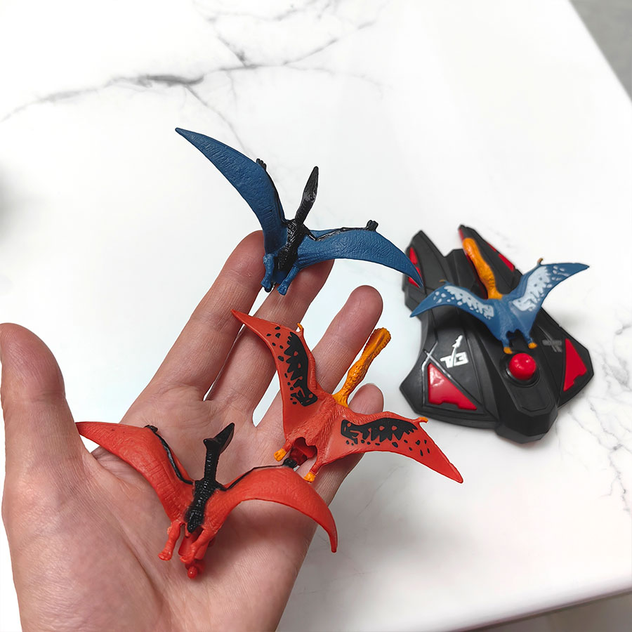 子供用射撃玩具、黒色ランチャー+4つのカタパルト恐竜。 子供 - Catapult Launcher Toy のレビューと価格