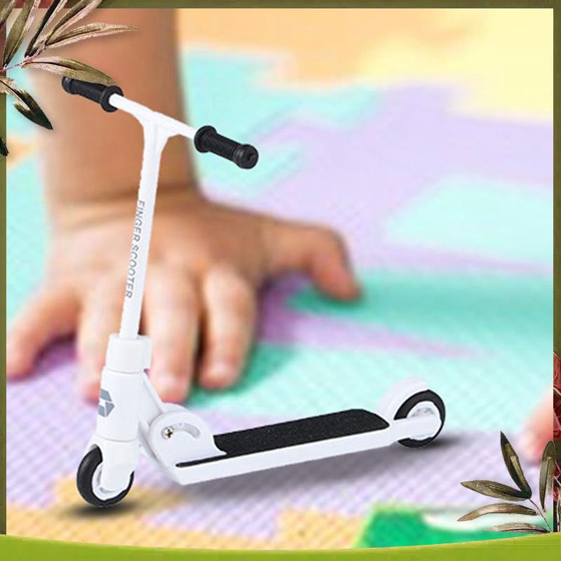 信頼性の高い新しいフィンガースクーター子供指先ペダル活力車デ - Kids Toys Scooter のレビューと価格